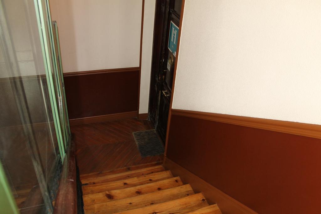 Hostal Graciela Madrid Luaran gambar