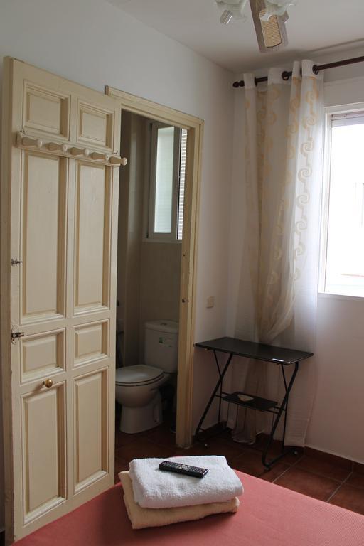 Hostal Graciela Madrid Luaran gambar