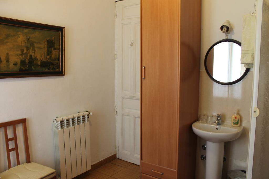 Hostal Graciela Madrid Bilik gambar